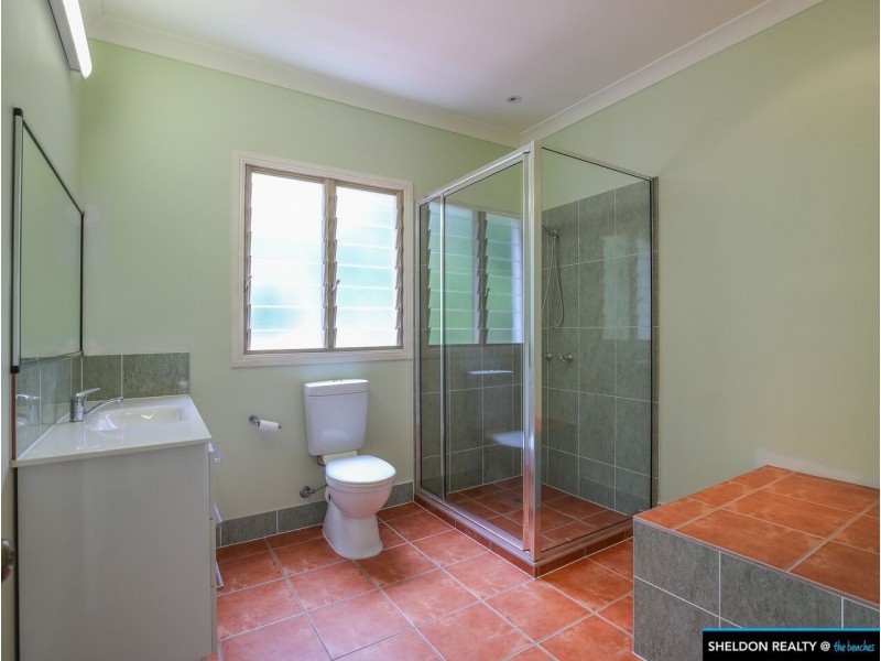 41-45 SATELLITE ST, Clifton Beach QLD 4879