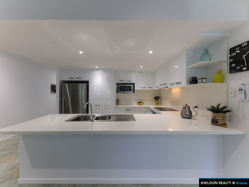 18/23-25 Veivers Road, Palm Cove QLD 4879