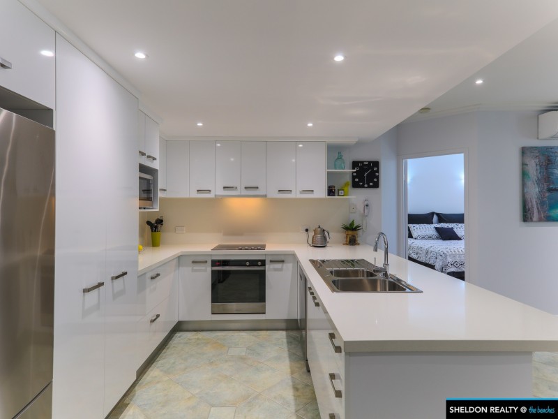 18/23-25 Veivers Road, Palm Cove QLD 4879