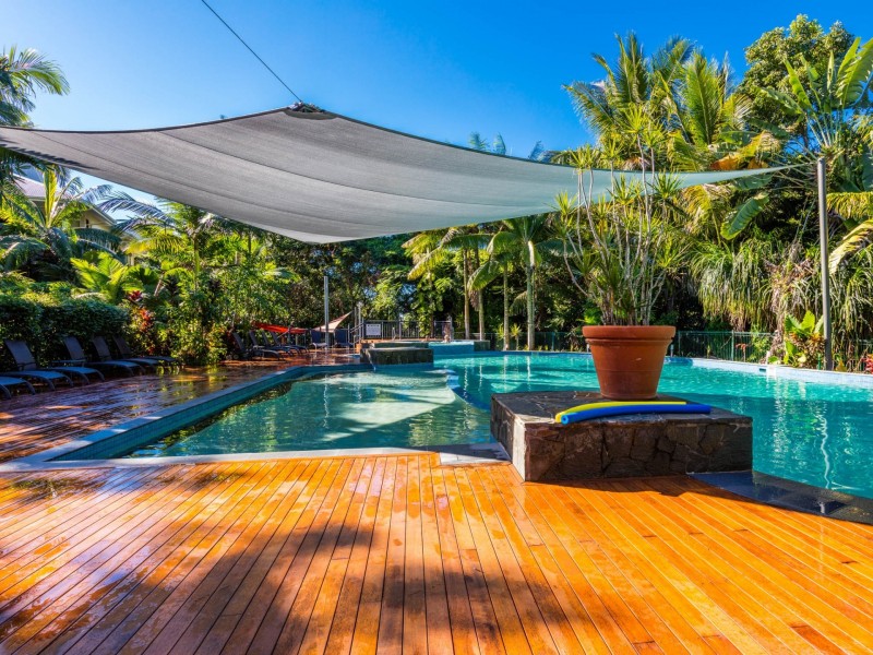 18/23-25 Veivers Road, Palm Cove QLD 4879