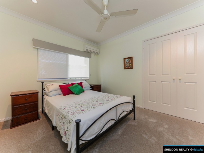 38 Yule AV, Clifton Beach QLD 4879