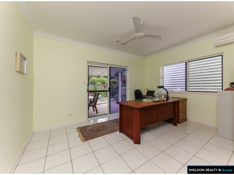 38 Yule AV, Clifton Beach QLD 4879