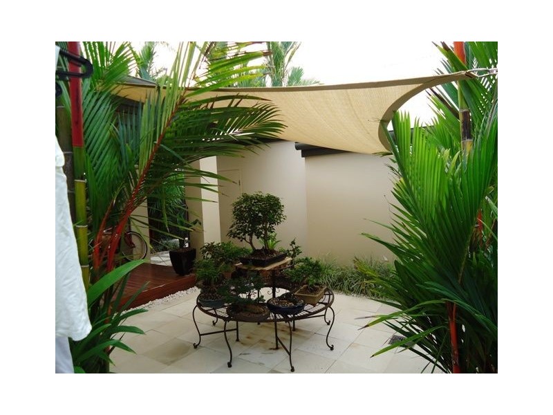 11/5-7 Arlington Esp Lahania, Clifton Beach QLD 4879