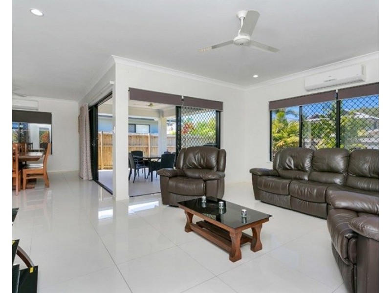 1 Beachfront Avenue, Trinity Beach QLD 4879