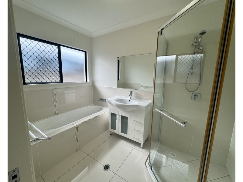 1 Beachfront Avenue, Trinity Beach QLD 4879