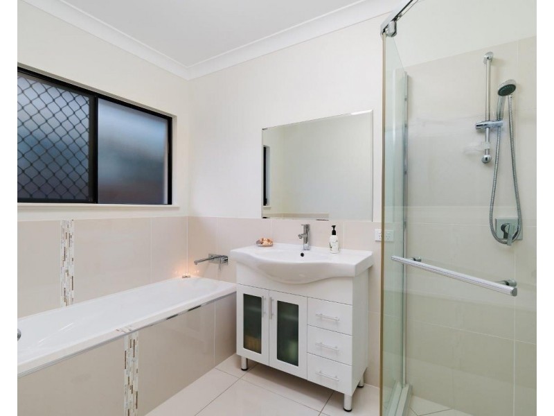 1 Beachfront Avenue, Trinity Beach QLD 4879