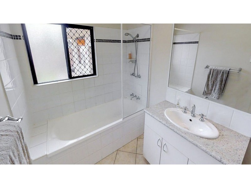 12 Mia Street, Kewarra Beach QLD 4879