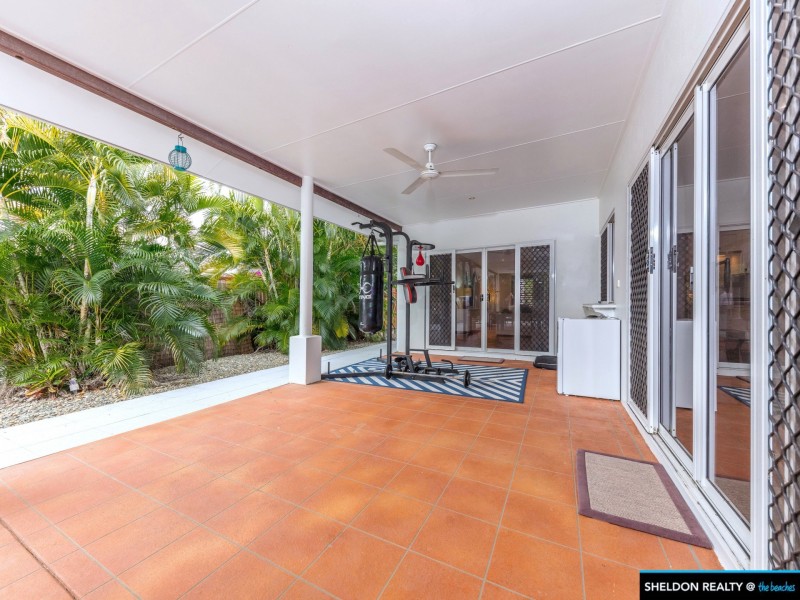13 ISAAC SMITH CL, Kewarra Beach QLD 4879