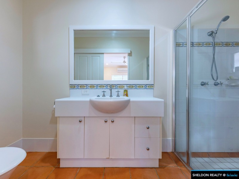 13 ISAAC SMITH CL, Kewarra Beach QLD 4879