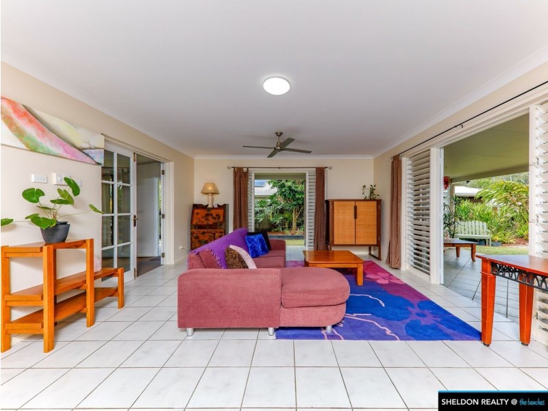 14 Leonard Street, Kewarra Beach QLD 4879