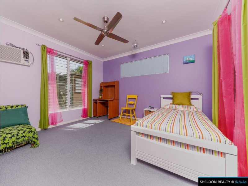 14 Leonard Street, Kewarra Beach QLD 4879