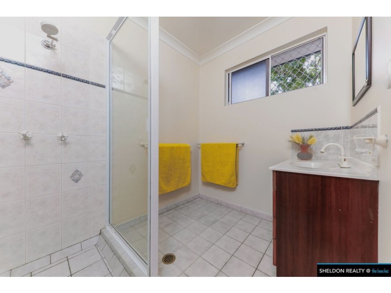 14 Leonard Street, Kewarra Beach QLD 4879