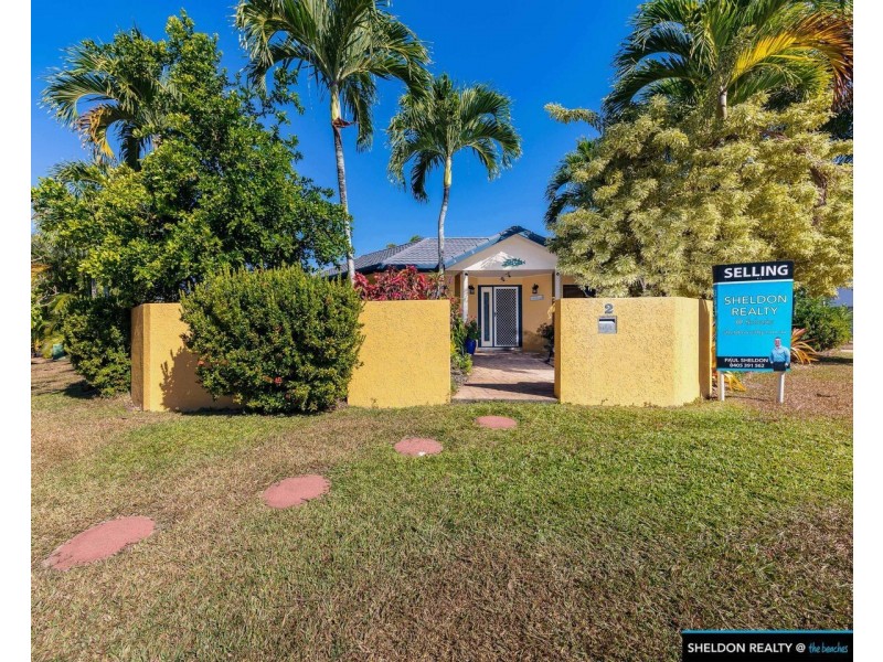 2 Helsdon Close, Clifton Beach QLD 4879