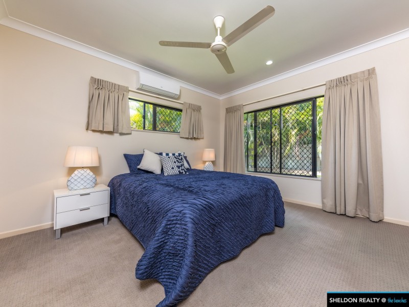 10 Montalbion Avenue, Trinity Park QLD 4879