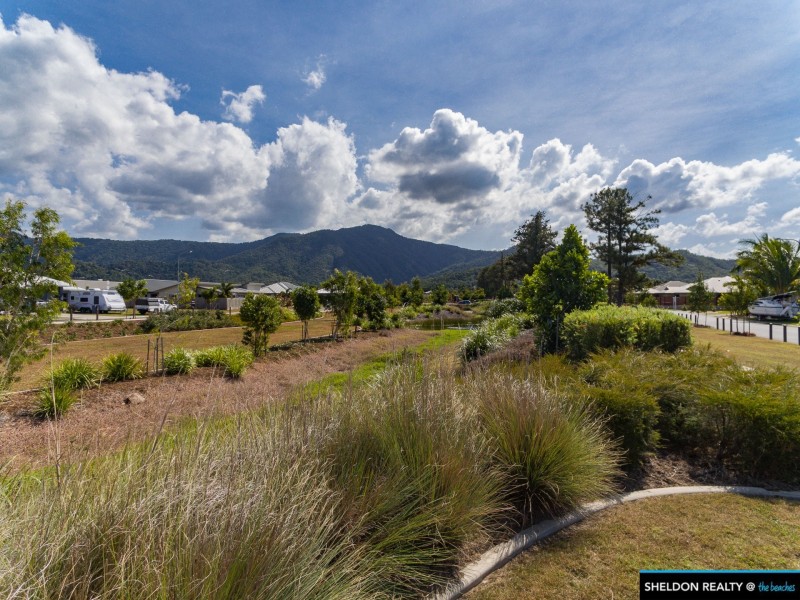 10 Montalbion Avenue, Trinity Park QLD 4879