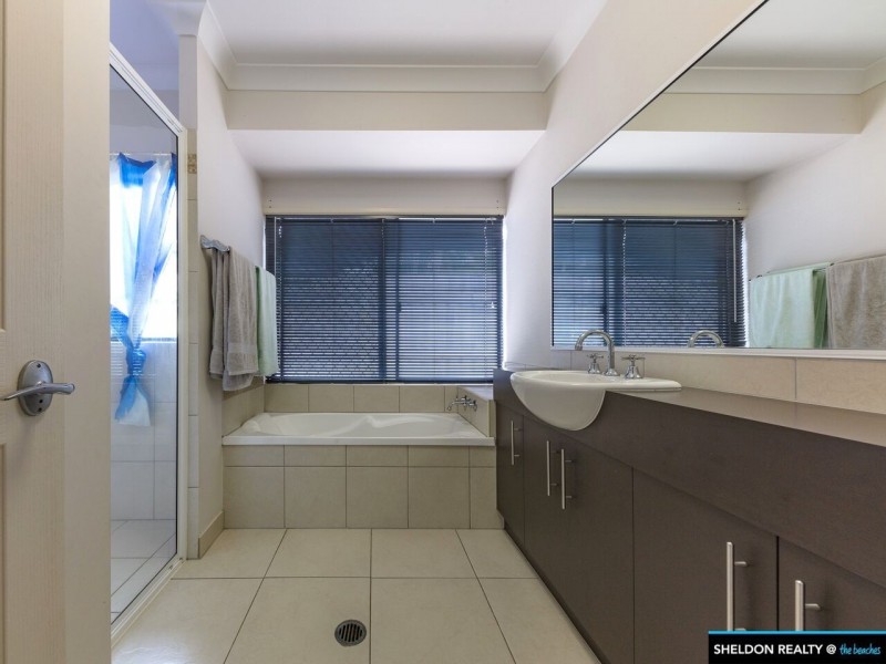 4 Myalup Close, Kewarra Beach QLD 4879
