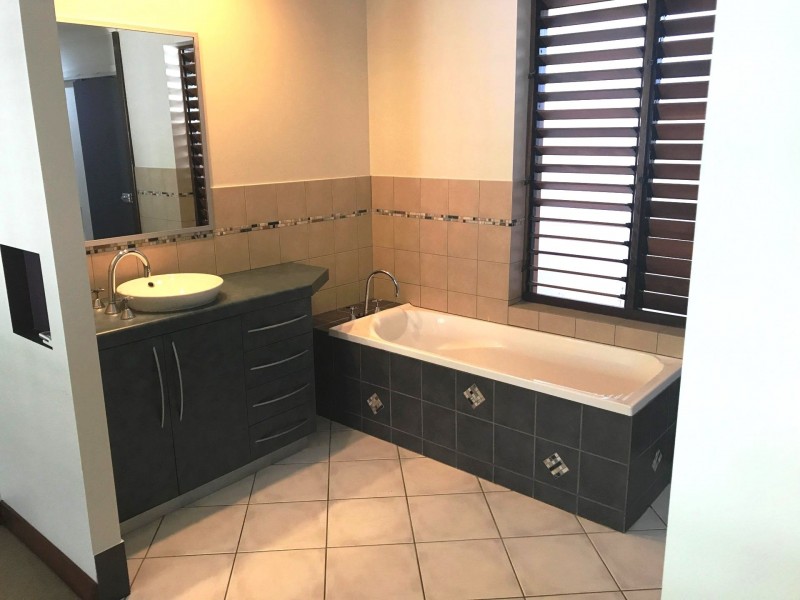 45 JAMIESON ST, Trinity Beach QLD 4879