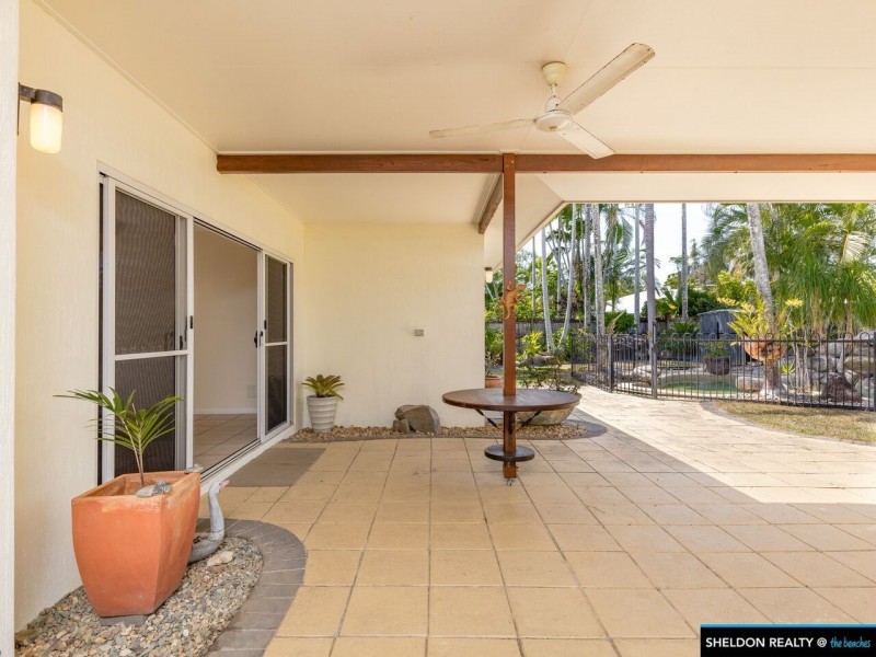 7 Melissa Close, Clifton Beach QLD 4879