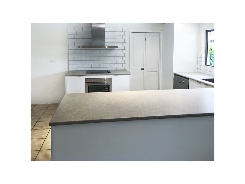 27 Stanton Rd, Smithfield QLD 4878