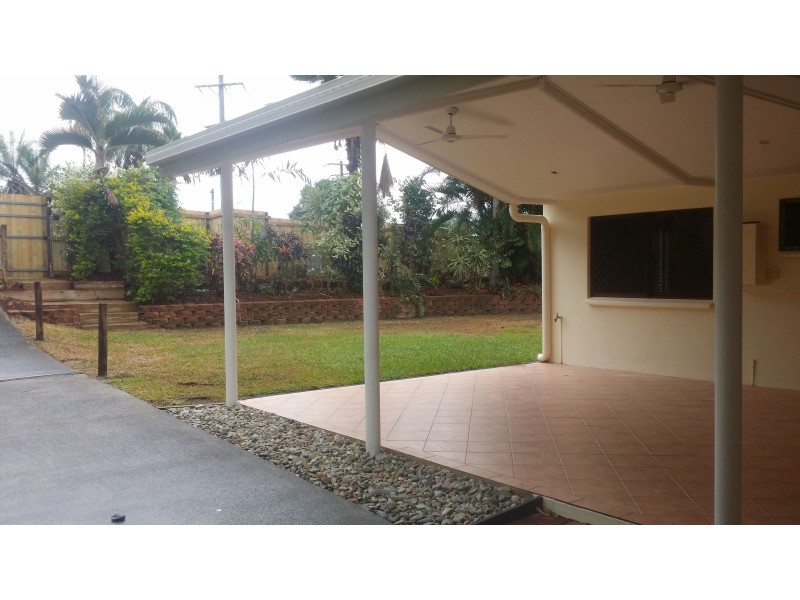 27 Stanton Rd, Smithfield QLD 4878