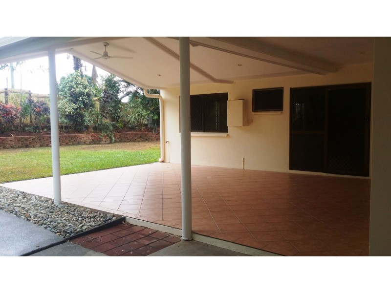 27 Stanton Rd, Smithfield QLD 4878