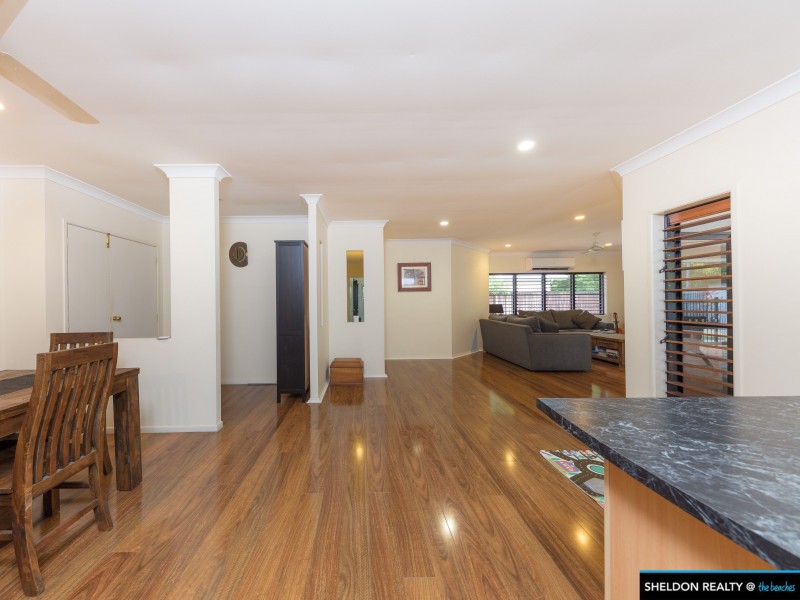 10 Barrier Close, Clifton Beach QLD 4879