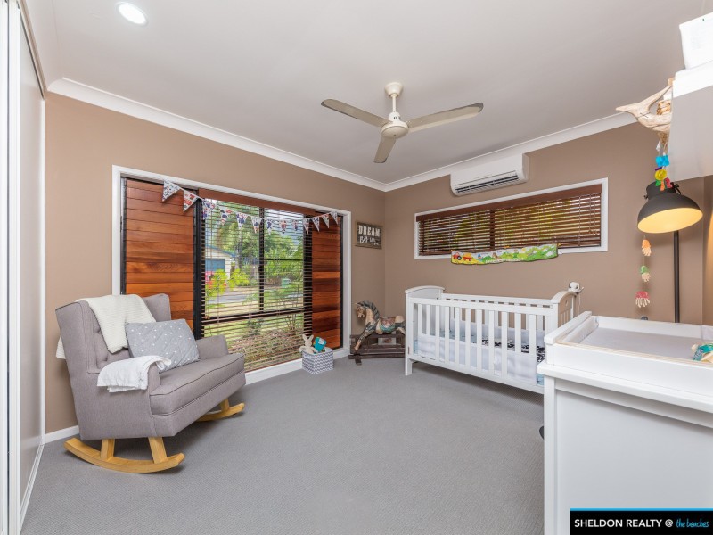 10 Barrier Close, Clifton Beach QLD 4879
