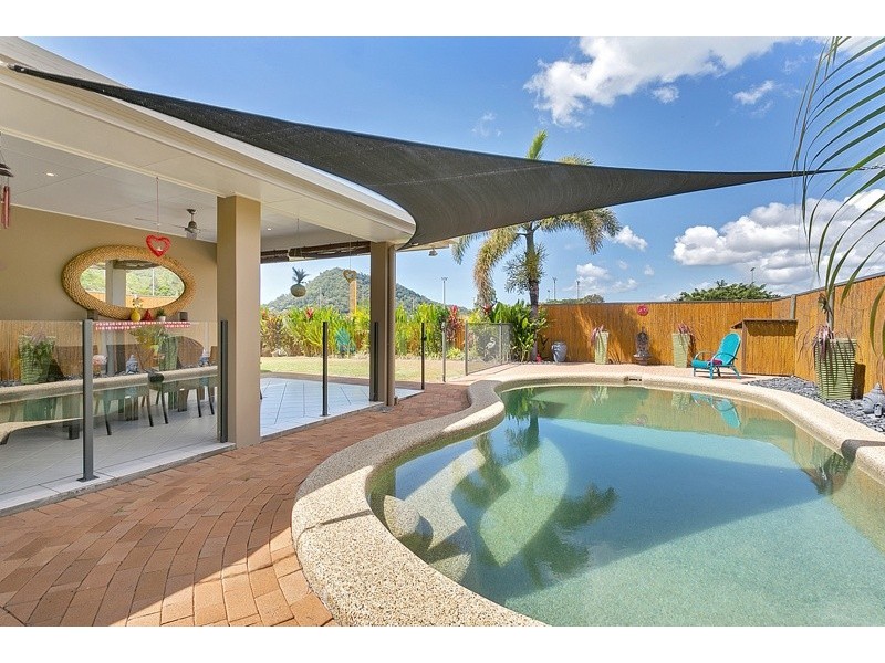 Teewah Close, Kewarra Beach QLD 4879