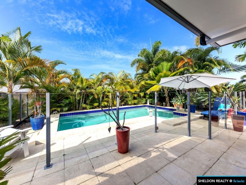 5 Everglades Street, Palm Cove QLD 4879