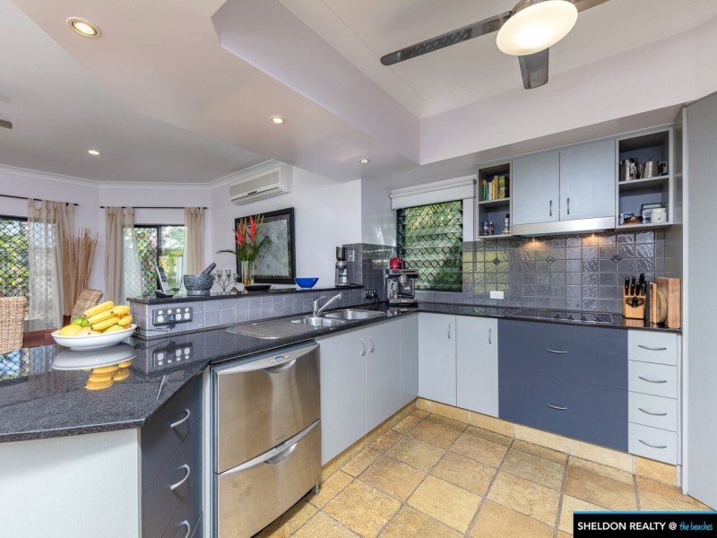5 Everglades Street, Palm Cove QLD 4879