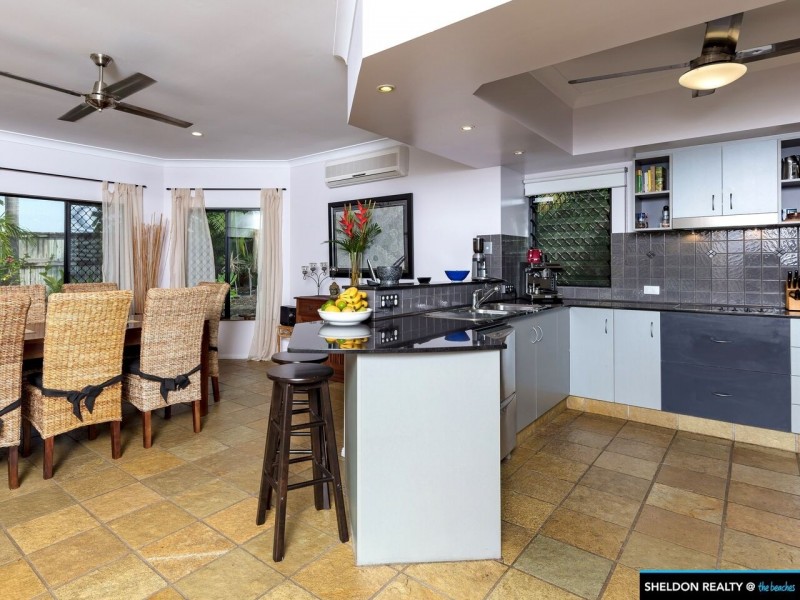 5 Everglades Street, Palm Cove QLD 4879