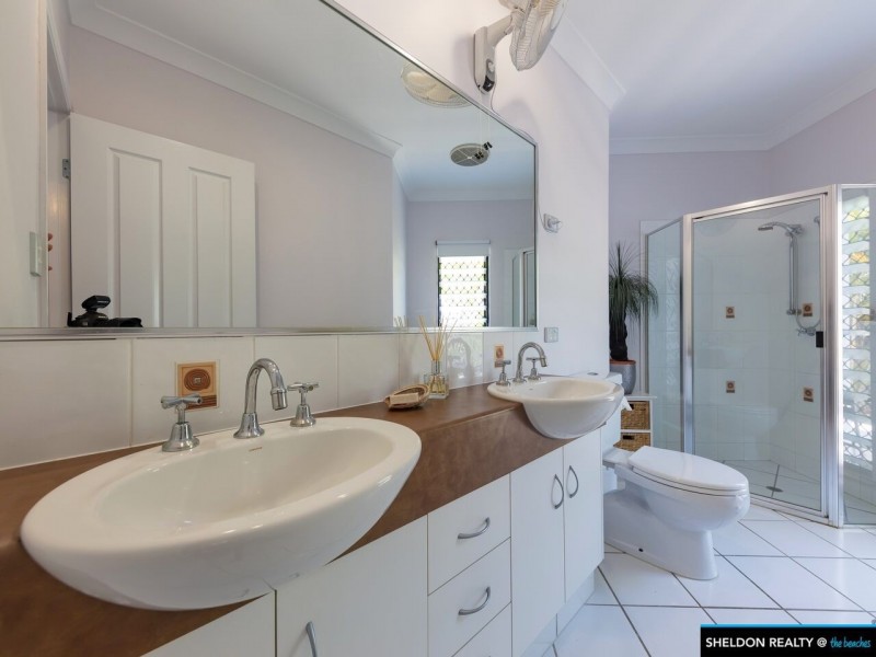 5 Everglades Street, Palm Cove QLD 4879