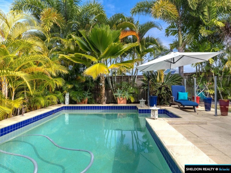 5 Everglades Street, Palm Cove QLD 4879