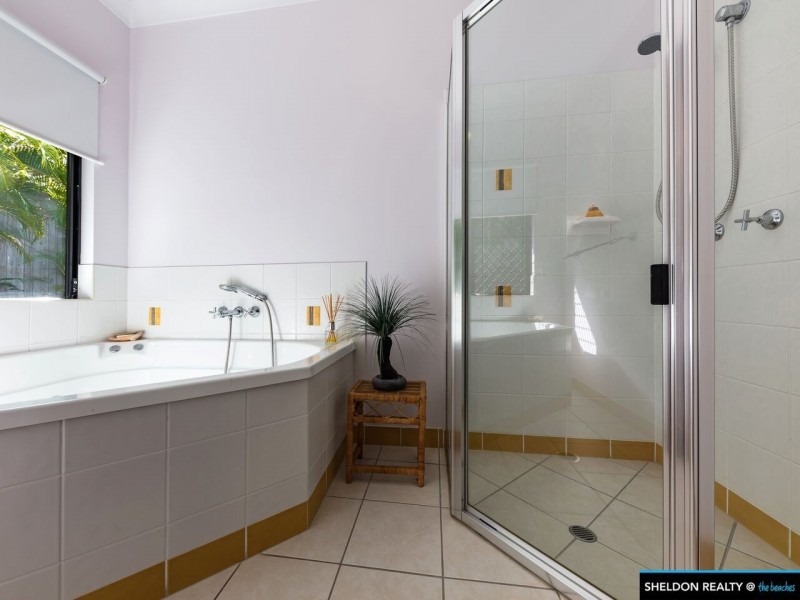 5 Everglades Street, Palm Cove QLD 4879