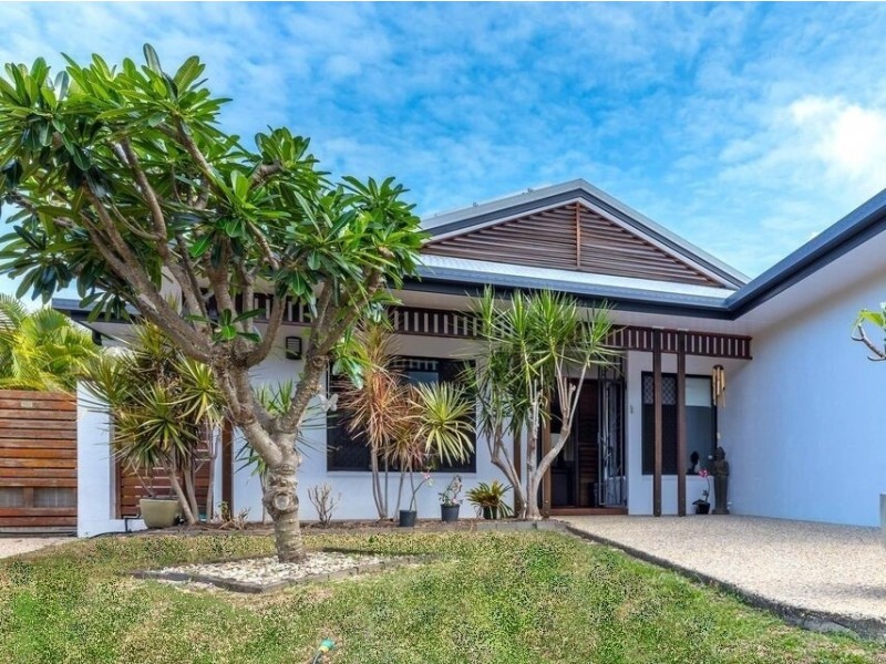 5 Everglades Street, Palm Cove QLD 4879
