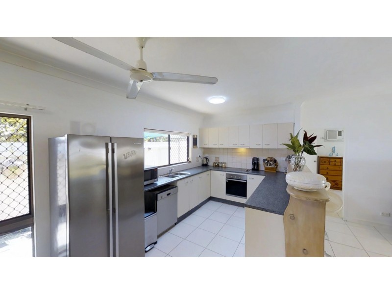 4 RIVERSIDE PDE, Trinity Park QLD 4879