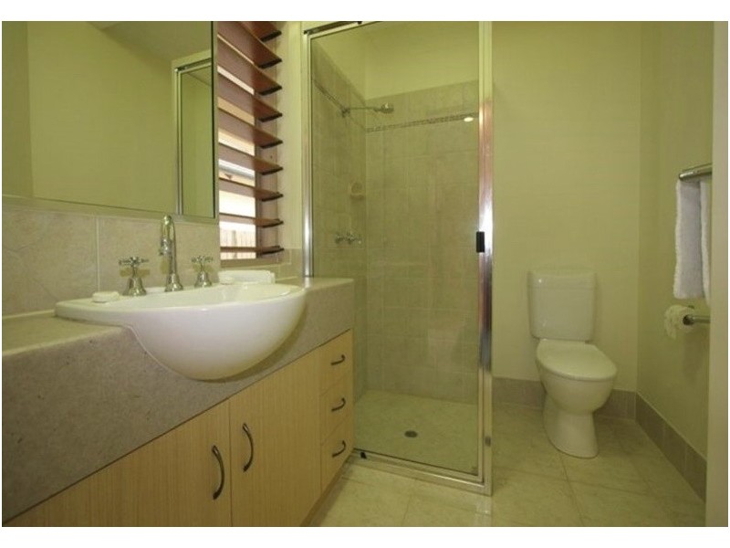 Oliva Street, Palm Cove QLD 4879