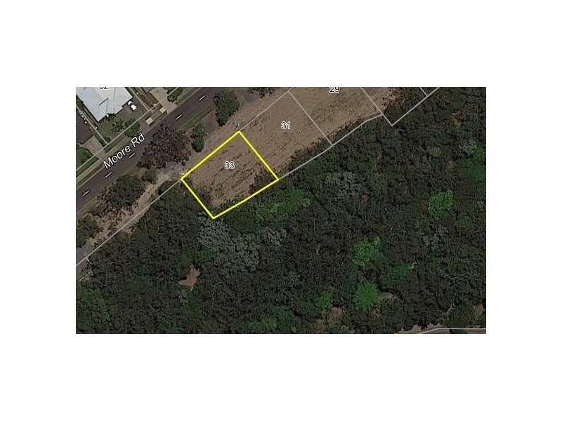 33 Moore Road, Kewarra Beach QLD 4879