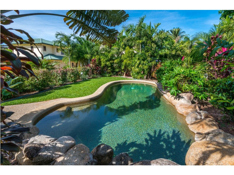 10/71-73 Cedar Road, Palm Cove QLD 4879