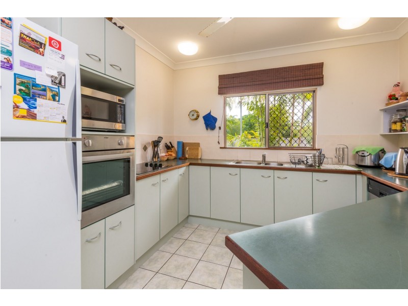 10/71-73 Cedar Road, Palm Cove QLD 4879
