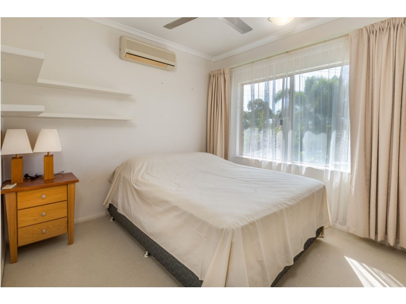 10/71-73 Cedar Road, Palm Cove QLD 4879