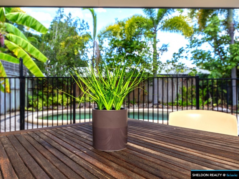 2 Helix Close, Clifton Beach QLD 4879