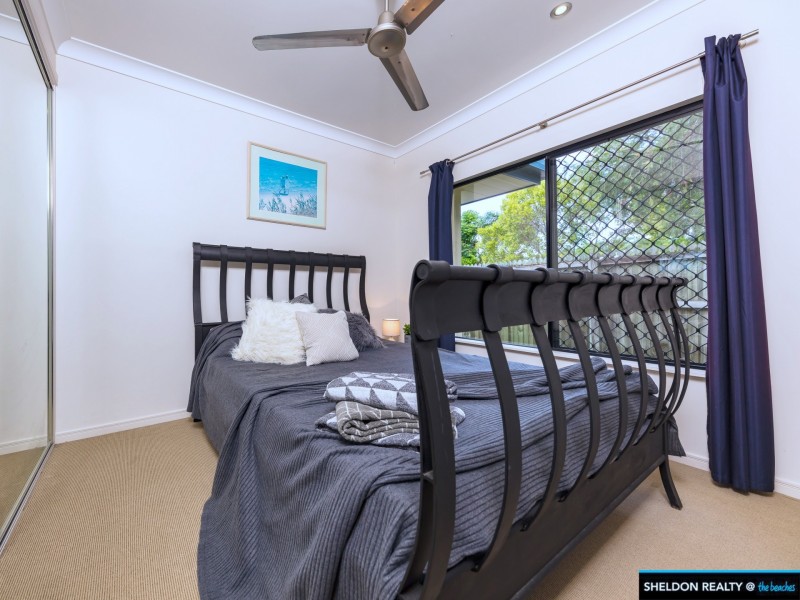 2 Helix Close, Clifton Beach QLD 4879