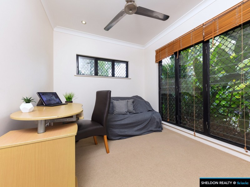 2 Helix Close, Clifton Beach QLD 4879