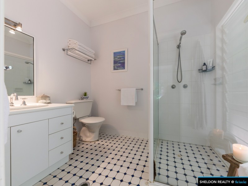 27 Yule Avenue, Clifton Beach QLD 4879