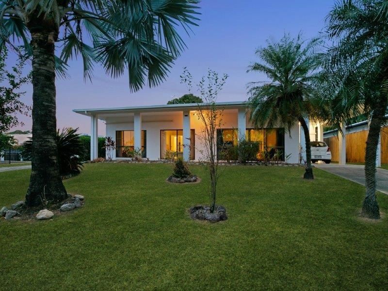 63 Terebra Street, Palm Cove QLD 4879