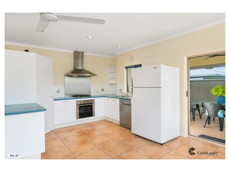 2/59 Terebra Street, Palm Cove QLD 4879