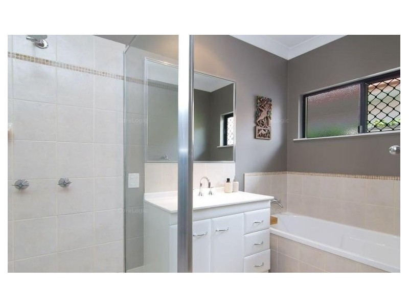 53A Cedar Road, Palm Cove QLD 4879