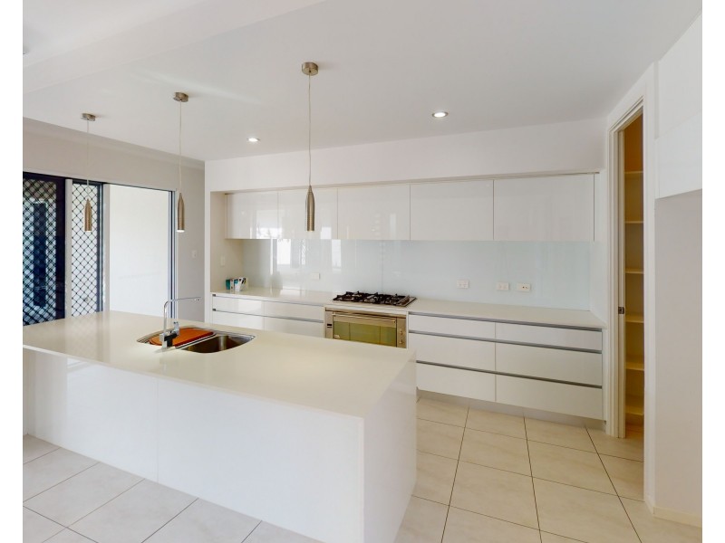 3 Badine Street, Caravonica QLD 4878
