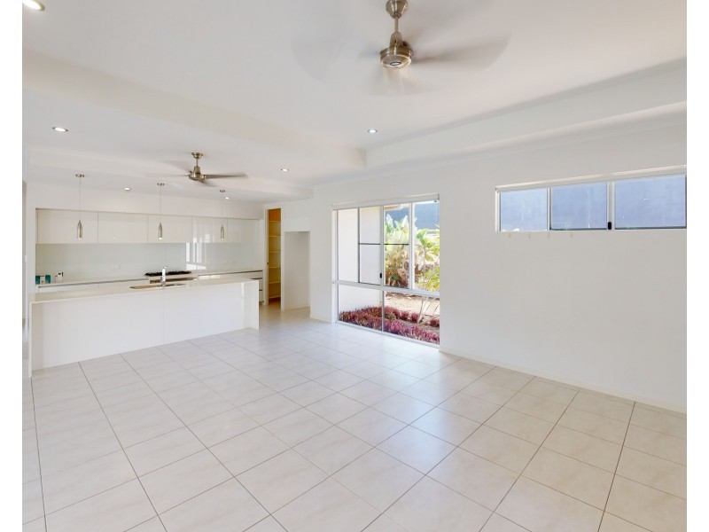 3 Badine Street, Caravonica QLD 4878